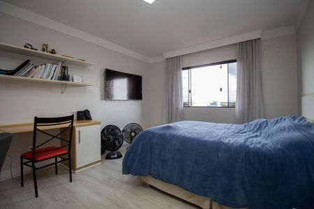 Casa para alugar com 300m², 4 quartos e 4 vagas Casa para alugar com 300m², 4 quartos e 4 vagasSuíte Master 2