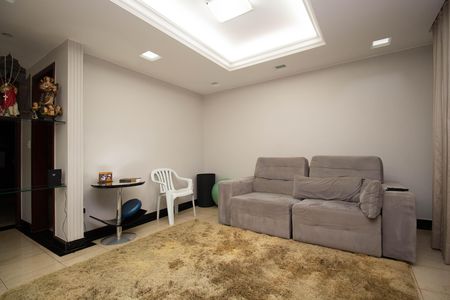 Casa para alugar com 300m², 4 quartos e 4 vagas Casa para alugar com 300m², 4 quartos e 4 vagasSala 1