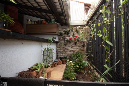 Casa para alugar com 300m², 4 quartos e 4 vagas Casa para alugar com 300m², 4 quartos e 4 vagasJardim