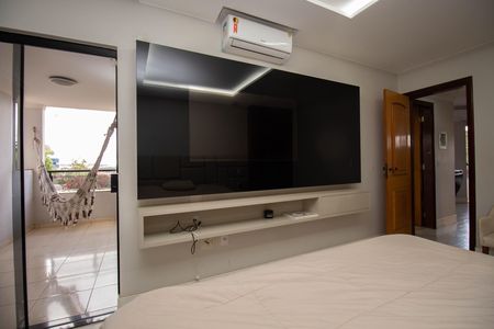 Casa para alugar com 300m², 4 quartos e 4 vagas Casa para alugar com 300m², 4 quartos e 4 vagasSuíte Master 1