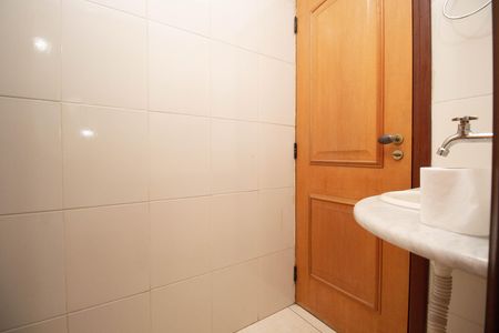 Casa para alugar com 300m², 4 quartos e 4 vagas Casa para alugar com 300m², 4 quartos e 4 vagasBanheiro da Suíte 2