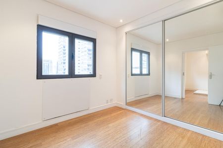 Apartamento à venda com 150m², 2 quartos e 2 vagas Apartamento à venda com 150m², 2 quartos e 2 vagasQuarto 2