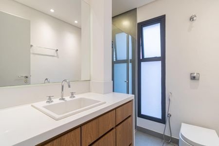 Apartamento à venda com 150m², 2 quartos e 2 vagas Apartamento à venda com 150m², 2 quartos e 2 vagasBanheiro Social