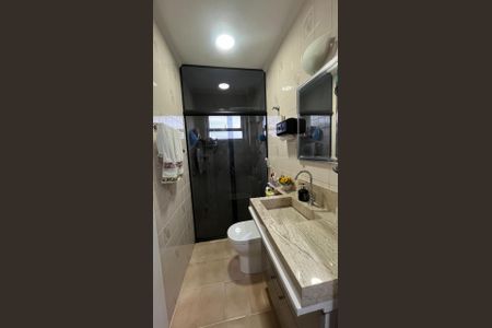 Apartamento à venda com 74m², 2 quartos e 1 vaga Apartamento à venda com 74m², 2 quartos e 1 vagaBanheiro