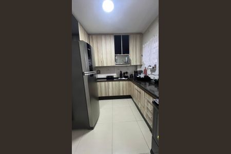 Apartamento à venda com 74m², 2 quartos e 1 vaga Apartamento à venda com 74m², 2 quartos e 1 vagaCozinha