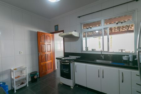 Casa à venda com 203m², 3 quartos e 7 vagas