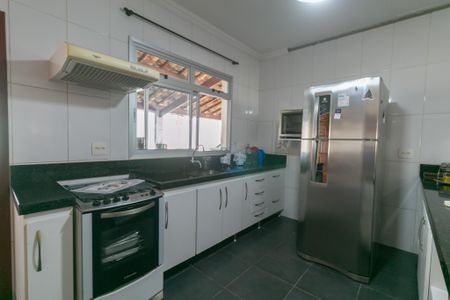 Casa à venda com 203m², 3 quartos e 7 vagas