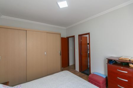 Casa à venda com 203m², 3 quartos e 7 vagas