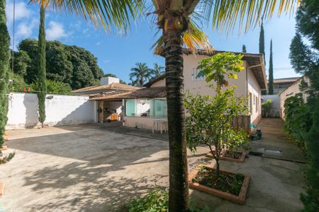 Casa à venda com 203m², 3 quartos e 7 vagas