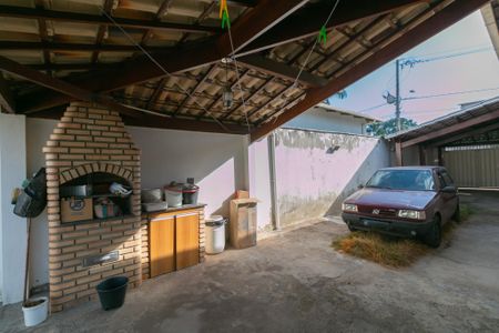 Casa à venda com 203m², 3 quartos e 7 vagas