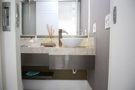 Lavabo de apartamento para alugar com 3 quartos, 147m² em Rio Branco, Porto Alegre