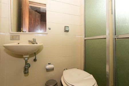 Apartamento à venda com 186m², 4 quartos e 3 vagasBanheiro de Serviço