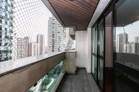 Apartamento à venda com 186m², 4 quartos e 3 vagasVaranda da Sala