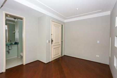 Apartamento à venda com 186m², 4 quartos e 3 vagasSala