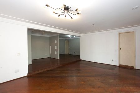 Apartamento à venda com 186m², 4 quartos e 3 vagasSala