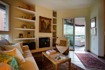 Apartamento à venda com 3 quartos, 235m² em Vila Morumbi, São Paulo