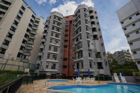 Apartamento à venda com 235m², 3 quartos e 3 vagas