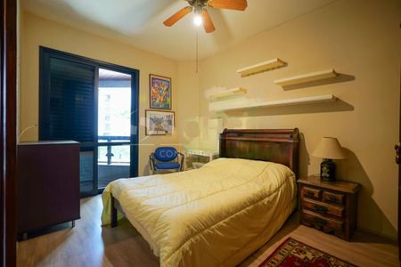 Apartamento à venda com 235m², 3 quartos e 3 vagas