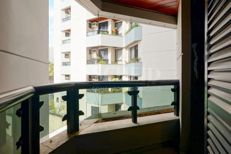 Apartamento à venda com 235m², 3 quartos e 3 vagas
