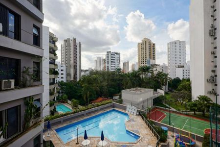 Apartamento à venda com 235m², 3 quartos e 3 vagas