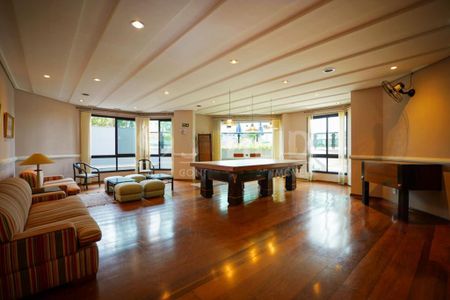 Apartamento à venda com 235m², 3 quartos e 3 vagas