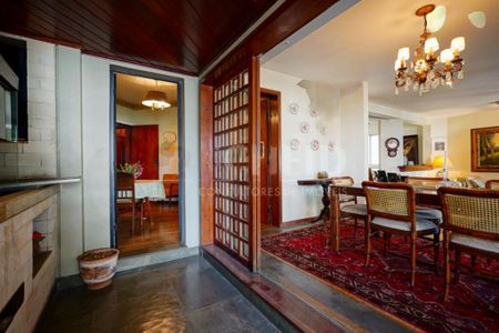 Apartamento à venda com 235m², 3 quartos e 3 vagas