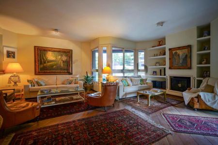 Apartamento à venda com 235m², 3 quartos e 3 vagas