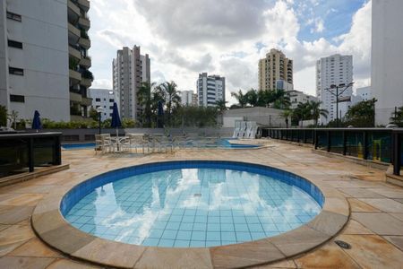 Apartamento à venda com 235m², 3 quartos e 3 vagas
