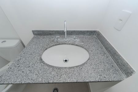 Banheiro de kitnet/studio à venda com 1 quarto, 25m² em Bela Vista, São Paulo