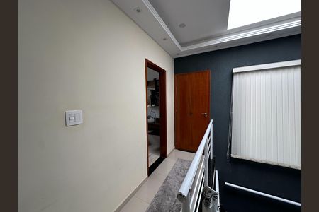 Casa para alugar com 189m², 3 quartos e 2 vagas Casa para alugar com 189m², 3 quartos e 2 vagasCorredor