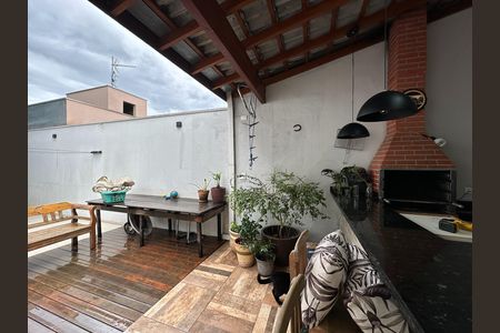 Casa para alugar com 189m², 3 quartos e 2 vagas Casa para alugar com 189m², 3 quartos e 2 vagasÁrea externa