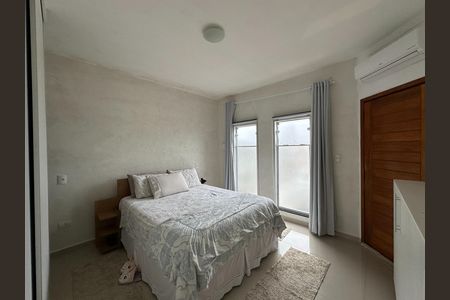 Casa para alugar com 189m², 3 quartos e 2 vagas Casa para alugar com 189m², 3 quartos e 2 vagasSuíte