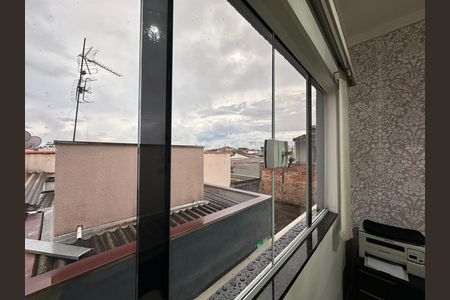 Casa para alugar com 189m², 3 quartos e 2 vagas Casa para alugar com 189m², 3 quartos e 2 vagasVista do Quarto 2