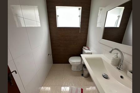 Casa para alugar com 189m², 3 quartos e 2 vagas Casa para alugar com 189m², 3 quartos e 2 vagasLavabo
