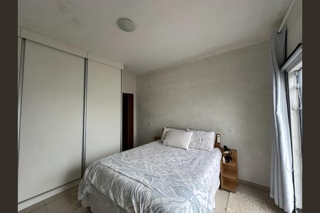 Casa para alugar com 189m², 3 quartos e 2 vagas Casa para alugar com 189m², 3 quartos e 2 vagasSuíte