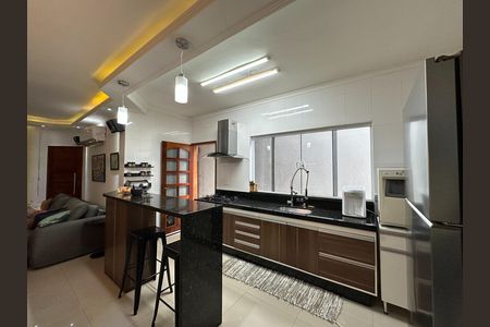 Casa para alugar com 189m², 3 quartos e 2 vagas Casa para alugar com 189m², 3 quartos e 2 vagasSala/Cozinha