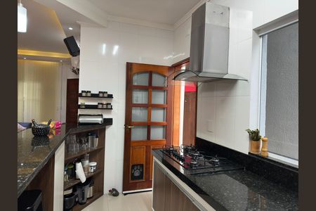 Casa para alugar com 189m², 3 quartos e 2 vagas Casa para alugar com 189m², 3 quartos e 2 vagasCozinha