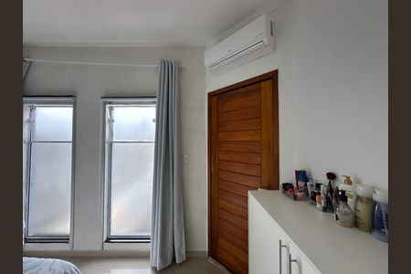 Casa para alugar com 189m², 3 quartos e 2 vagas Casa para alugar com 189m², 3 quartos e 2 vagasSuíte