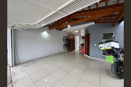 Casa para alugar com 189m², 3 quartos e 2 vagas Casa para alugar com 189m², 3 quartos e 2 vagasGaragem