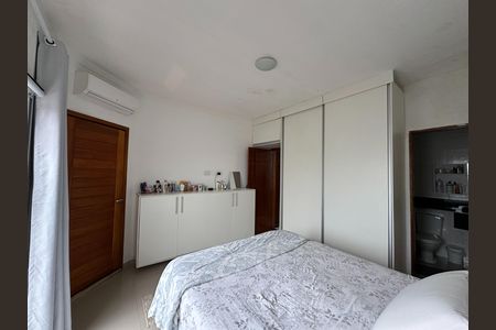 Casa para alugar com 189m², 3 quartos e 2 vagas Casa para alugar com 189m², 3 quartos e 2 vagasSuíte
