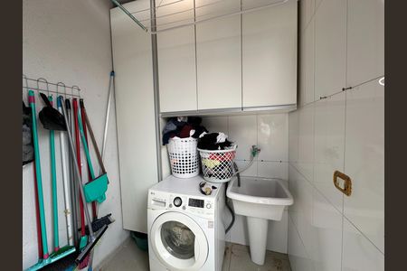 Casa para alugar com 189m², 3 quartos e 2 vagas Casa para alugar com 189m², 3 quartos e 2 vagasÁrea de Serviço