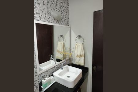 Banheiro de casa à venda com 3 quartos, 187m² em Vila Mariana, São Paulo