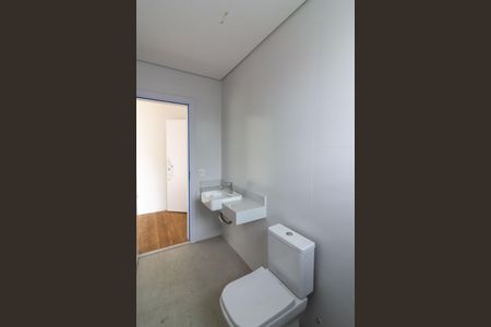 Casa de condomínio à venda com 418m², 4 quartos e 4 vagas Casa de condomínio à venda com 418m², 4 quartos e 4 vagasBanheiro Suíte 4