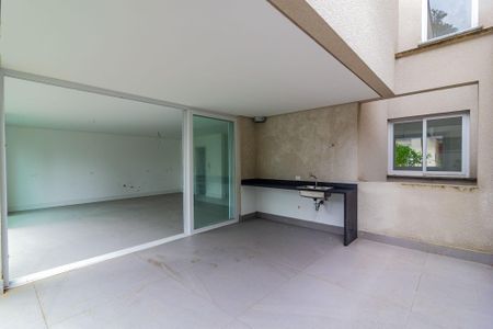 Casa de condomínio à venda com 418m², 4 quartos e 4 vagas Casa de condomínio à venda com 418m², 4 quartos e 4 vagasÁrea Gourmet