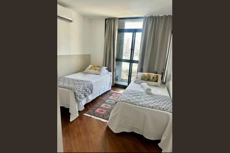 Apartamento à venda com 3 quartos, 210m² em Pinheiros, São Paulo