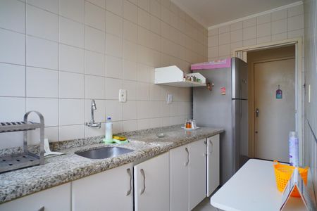 Cozinha  de apartamento à venda com 1 quarto, 50m² em Cristo Redentor, Porto Alegre