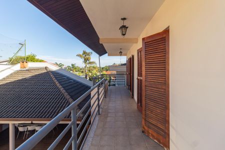 Casa à venda com 497m², 5 quartos e 5 vagasSacada