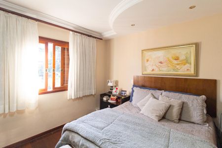 Casa à venda com 497m², 5 quartos e 5 vagasSuíte 1