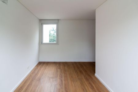 Casa de condomínio à venda com 410m², 4 quartos e 4 vagas Casa de condomínio à venda com 410m², 4 quartos e 4 vagasQuarto 4 - Suíte 4
