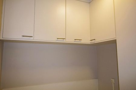 Apartamento à venda com 282m², 4 quartos e 3 vagas Apartamento à venda com 282m², 4 quartos e 3 vagasQuarto de Serviço